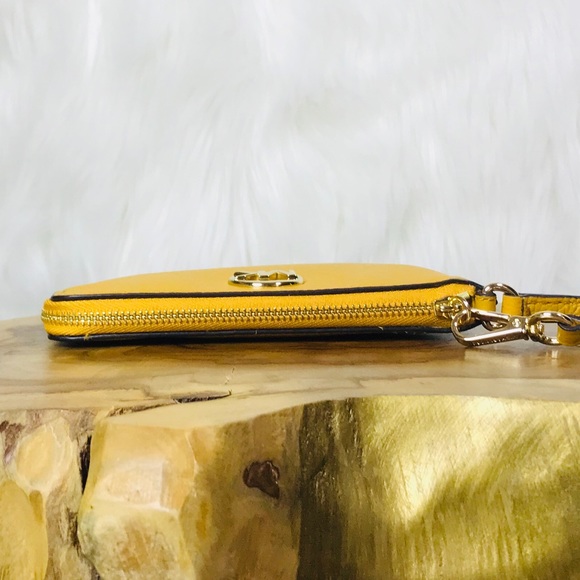 Michael Kors Fulton Medium TZ Wristlet - Picture 5 of 8